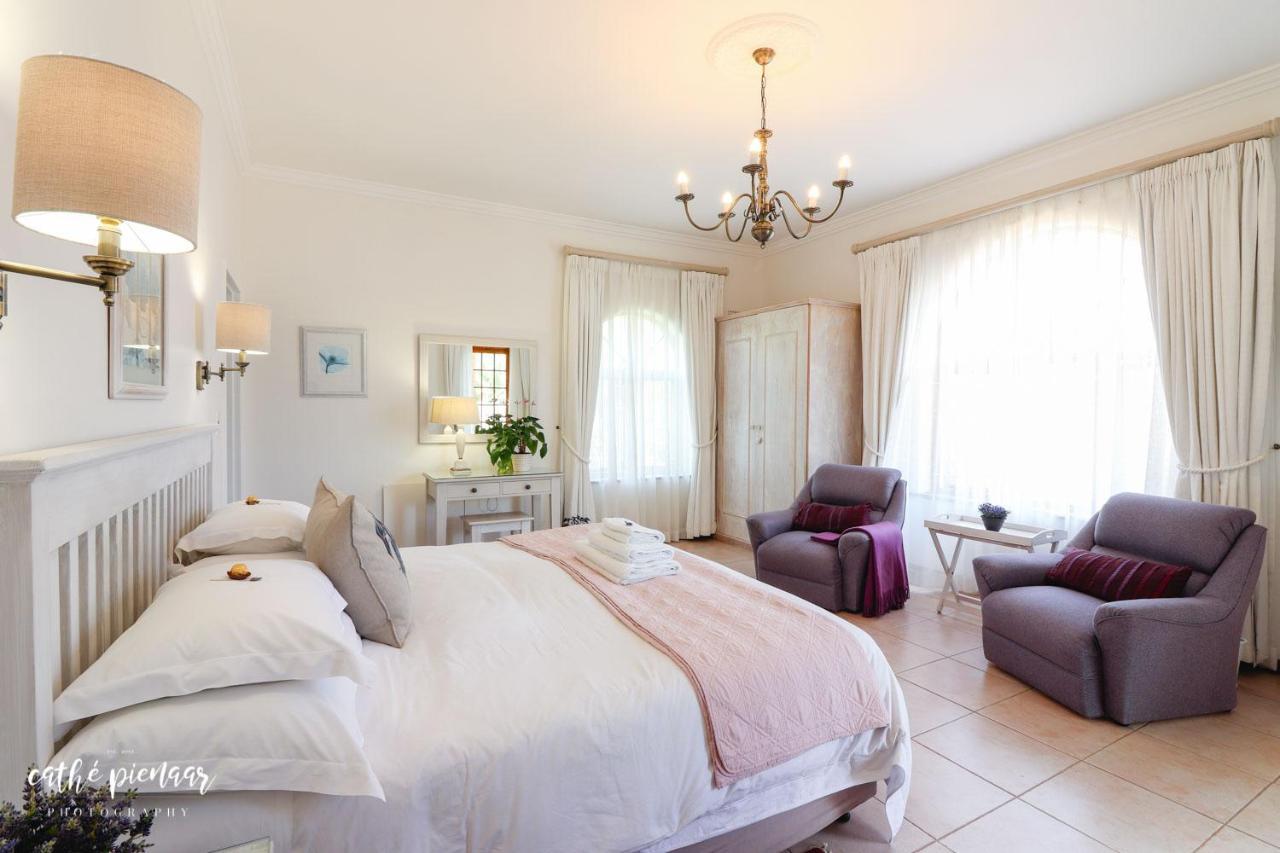 A Tuscan Villa Guest House Fish Hoek Exteriör bild