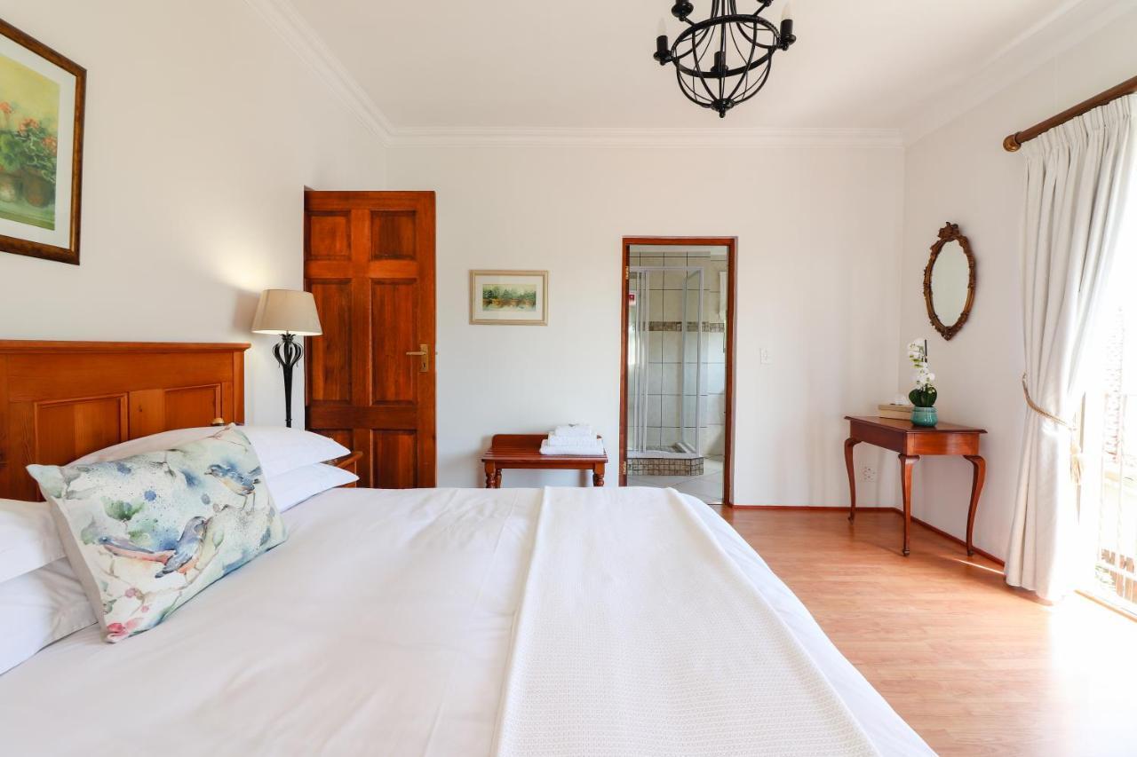 A Tuscan Villa Guest House Fish Hoek Exteriör bild