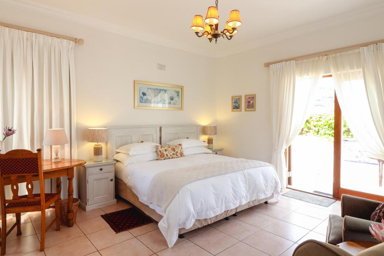 A Tuscan Villa Guest House Fish Hoek Exteriör bild